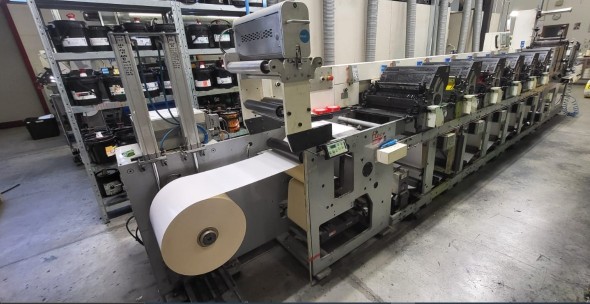 Flexo and label printing machine
